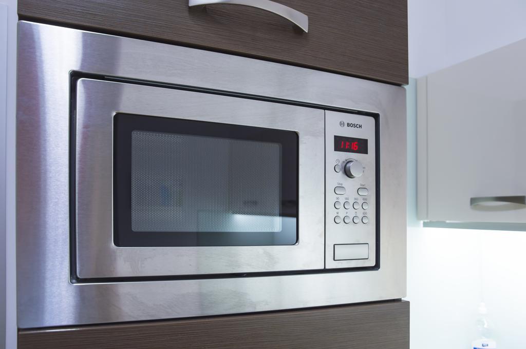 Modern Apartment Vsehrdova Прага Екстериор снимка