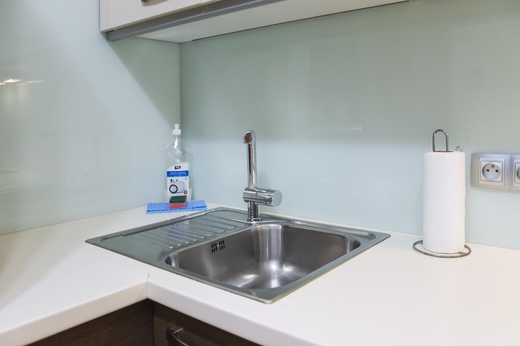 Modern Apartment Vsehrdova Прага Екстериор снимка